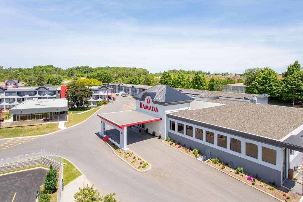 Quality Inn & Conference Centre Kingston Central Kültér fotó